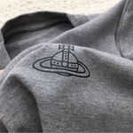 ZARA grey baby tee with little saturn print Photo 3