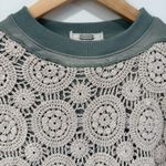 Buckle BKE Gimmicks Pieced Crochet Cropped Pullover Sweatshirt Size S Boho Chic Hippie Photo 4