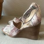 Vince Camuto size 8M ankle strap leather wedge heels Photo 4