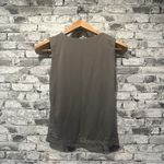 Tahari EUC Grey Sleeveless Muscle Tee Size S Photo 5