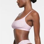 SKIMS NEW  PINK FLORAL SCOOP NECK BRALETTE Size‎ L Photo 12