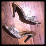 Nina Shoes 9M Nina Jewel Peep Toe 3” Kitten Heels Photo 5