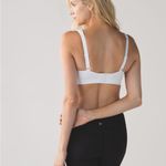 Lululemon Ta Ta Tamer Bra
White Photo 9