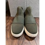 AQUA ‎ olive green shoes 7.5 Photo 1