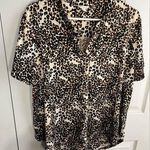 Est. 1946  cheetah short sleeve v neck blouse size XL Photo 0