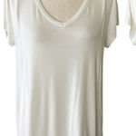 cha cha vente Cap Sleeve Knotched out Back T-shirt Photo 0