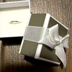 Kay Jewelers QG 10K White Gold Wedding Band Photo 0