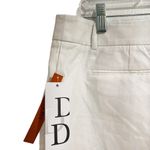 Dalia Collection  White City Fit Bermuda Shorts Sz 10 NWT Photo 6