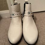 Women’s white zodiac turquoise short booties Size 9 Photo 0