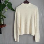 Universal Threads Universal Thread Women's Cream Color Soft Fuzzy Sweater Size Large Photo 6