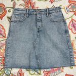 Old Navy  womens 2 denim high-rise skirt button closure with pockets & beltloops Photo 0