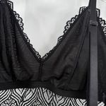 Willow + Root  Black Lace Unpadded Pullover Bralette Women's Size Large Photo 3