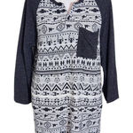  Black and White Print Baseball Tee Size Medium Women's Star Wars Top Photo 0