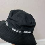 Adidas  bucket hat Photo 0