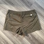 Vuori  Earthy Tone Relaxed Shorts Vintage Ripstop Dark Oregano Photo 2