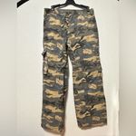 SheIn  Camo Print Cargo Jeans Size Large Photo 1