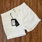 Paige Women’s Cindy Petite White Noise Denim Seersucker Pockets Grand Hem Shorts Photo 6