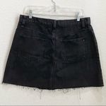Madewell Lunar Wash “Frisco” Black Denim Raw Hem Mini Skirt Size 32 Photo 4