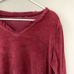 Red velvet boho style frayed edges v Photo 1