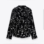ZARA  Abstract Faces High Neck Cowl Blouse Size XS Black and White Photo 1