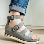 Eileen Fisher  Womens Gray Leather Strappy Gladiator Platform Sandal Sz 6 Comfort Photo 0