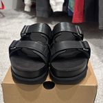 UGG  Goldenstar Hi Slide size 7 brand new. Never worn Photo 8