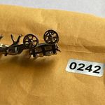 Vintage mule & cart of faux pearl brooch. Spinning wheels. Gold Photo 5