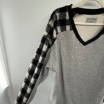 Ruff Hewn Women's 2X Gray Plaid Wool Blend V-Neck Pullover Sweater Plus Size Photo 1