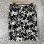 Ann Taylor Women's Black & White Floral Print Pencil Skirt - Size 8 - Corpcore Photo 7