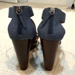 White House | Black Market WHBM Moon 6.5 chambray faux wood wedge sandal heels 3069 Photo 4