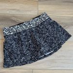 Lululemon  Skirt/Skort Size 8 Photo 2