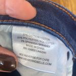 Lila Ryan  jeans Photo 5