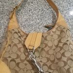 Coach clasp closure hobo bag  Photo 0