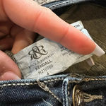 Rock & Republic  Women's Kendall Cropped Low Rise‎ Jeans Size 4 Photo 2