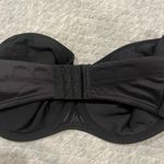 Satin black Strapless Bra Size undefined Photo 1