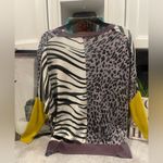 Cecico  Modern Top/Sweater animal Print size S Photo 3