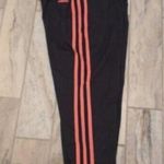 Adidas NEW women's small black/pink 3-stripe capri yoga pants MSRP $64.99 Photo 1