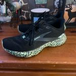 Brooks Black/Green Leopard  Shoes Photo 2
