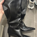 Women’s black boots Size 6.5 Photo 0