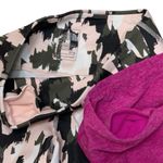 The North Face  Women’s Leggings Bundle Medium Printed Crop & Pink Active Pants Photo 3