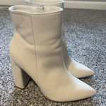Tahari Off White Chunky Heel Pointed Toe Boots size 7.5 Photo 0