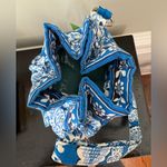 Vera Bradley NWT Quick Draw Sling Tote in Blue Lagoon includes GWP Photo 8