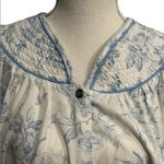 VTG Barbizon Floral Sleepwear/Housecoat White Size M Photo 4