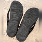 Vionic Womens 11 Bella Black Patent Leather Bow Flip Flop Sandals Arch Support Photo 4