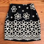 Answer Made in Korea Flower graphic Black Cream Pencil Mini Skirt Women’s size S Photo 0