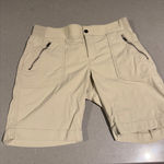 Athleta  Women's‎ Beige Cargo Shorts Size 14 Zip Pockets Rolled Hem Athleisure Photo 0