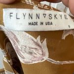 Flynn Skye Flynn‎ Skye Crop Tie Top Floral Photo 2