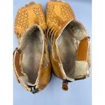Jbu  Nelly‎ Wedge Sandals Womens Perforated Leather Ankle Boots 8.5 Photo 4
