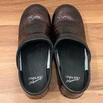 Dansko Professional Clogs Brown Croc Patent Leather Nurse Shoes Size 38 7.5-8 US Photo 6