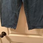 DKNY  Jeans Ludlow Short Women's Juniors Size 6 Shorts Capri Jeans Dark Wash Photo 8